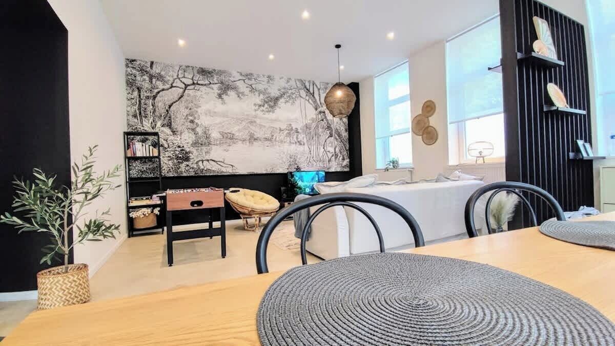 6 chambres, fer et planche à repasser, Wi-Fi, draps fournis