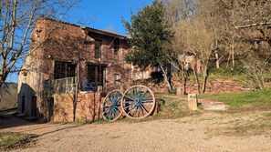 Exterior - Domaine la Pause in Aveyron, country house - ideal for families or friends (Vabres-l'Abbaye)