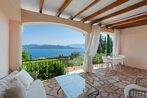 Property grounds - Villa Fortuna, Villa (Lefkada)