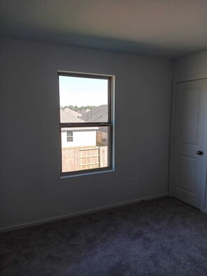 Interior - Fabulous 4-bedroom house with AC in charming Conroe (conroe)