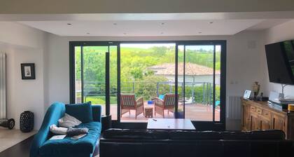 House with swimming pool near Toulouse and the Canal du Midi