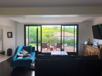 House with swimming pool near Toulouse and the Canal du Midi