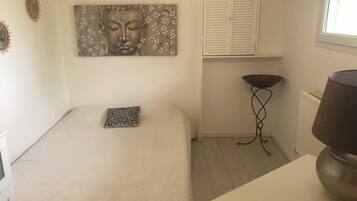 5 Schlafzimmer, Bügeleisen/Bügelbrett, WLAN, Bettwäsche