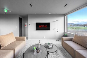 Living area - FROVIA YIG VILLA (Furano)