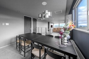 Spiseområde på rommet