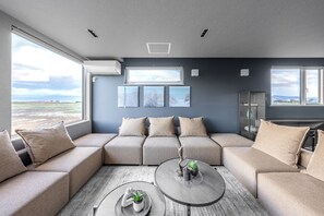 Living area - FROVIA YIG VILLA (Furano)