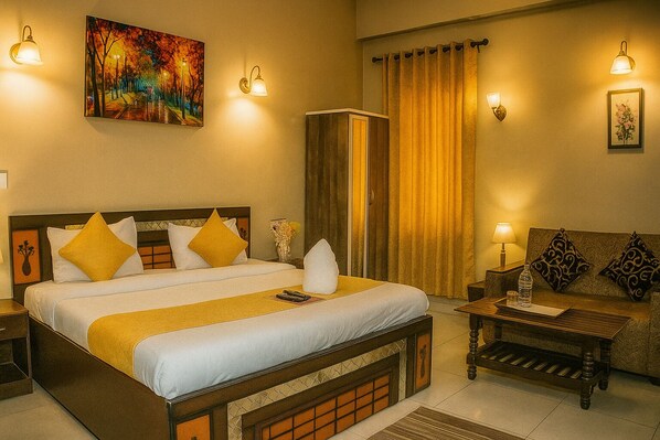 Blackout curtains, soundproofing, free WiFi - Magnet Residency (New Delhi)