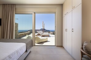 3 bedrooms, in-room safe, iron/ironing board, free WiFi - Villa Sana, with a private pool & Sea View (5CWC+V8, Mariou 740 60, Greece)