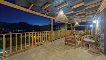 Exclusive-Villa, Gartenblick | Terrasse/Patio