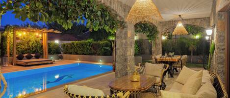 Villa exclusive, 4 chambres, vue sur le jardin | Terrasse/patio