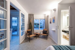 Unit 5 - Penthouse Apartment
