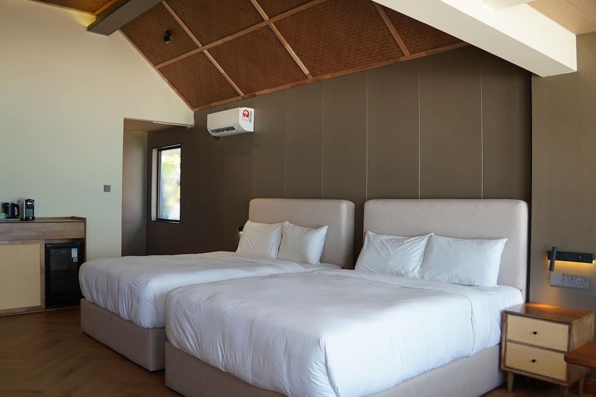 Villa Premier, vistas a la playa | Ropa de cama de alta calidad, colchones Tempur-Pedic, minibar