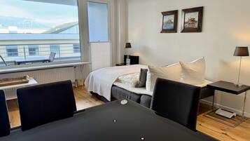 2 Schlafzimmer, Bügeleisen/Bügelbrett, WLAN