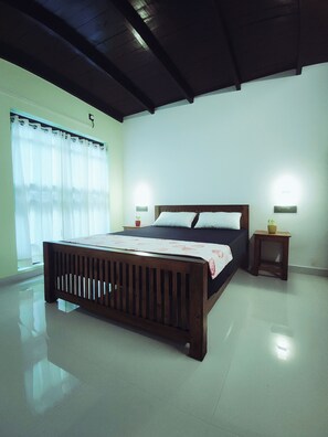 3 habitaciones, tabla de planchar con plancha y wifi gratis