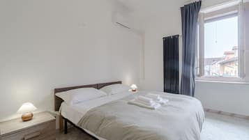 1 Schlafzimmer, Bügeleisen/Bügelbrett