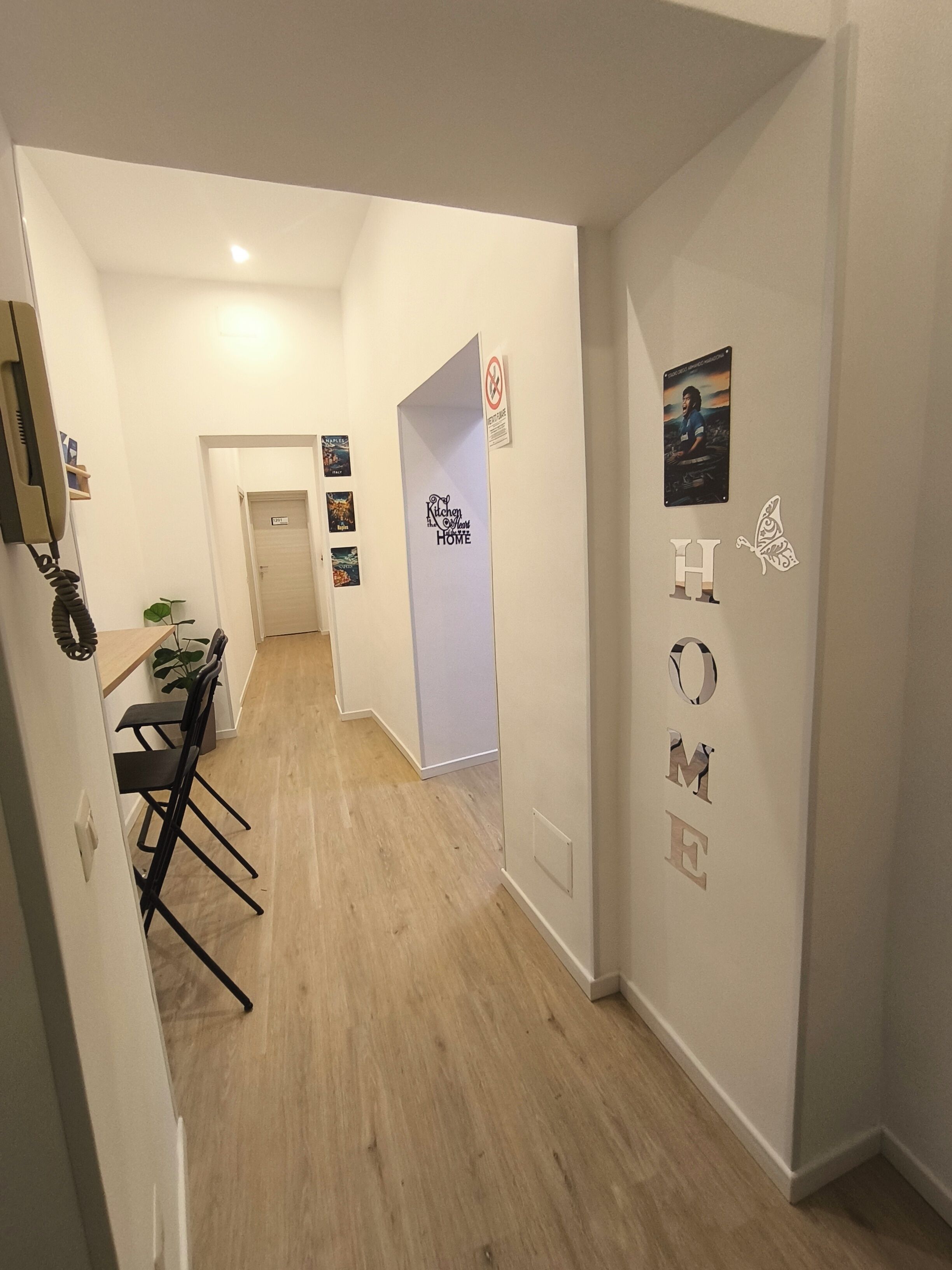 32-inch Smart TV with digital channels, pay movies