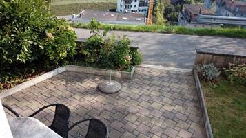 Shared Dormitory, 1 Bedroom, Terrace | Outdoor dining