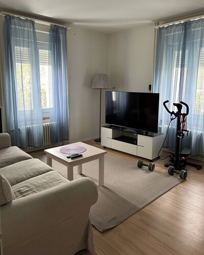Room-charming Guest Room in Heart of Bad