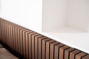 Comfort-Doppelzimmer, Balkon | Kostenlose Minibar, Verdunkelungsvorhänge, schallisolierte Zimmer