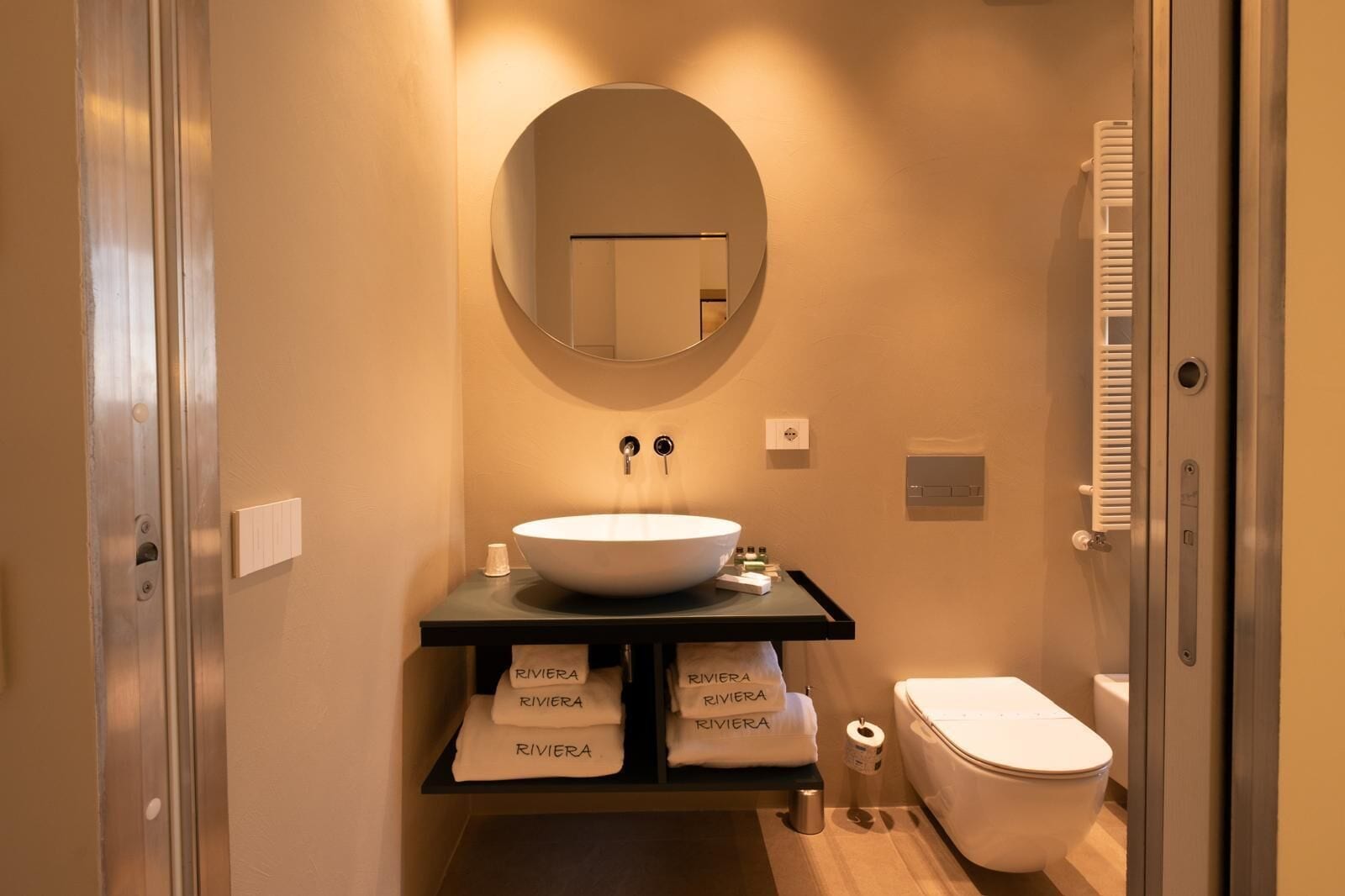 Superior Double Room, Balcony, City View | Bathroom | Bathrobes, slippers
