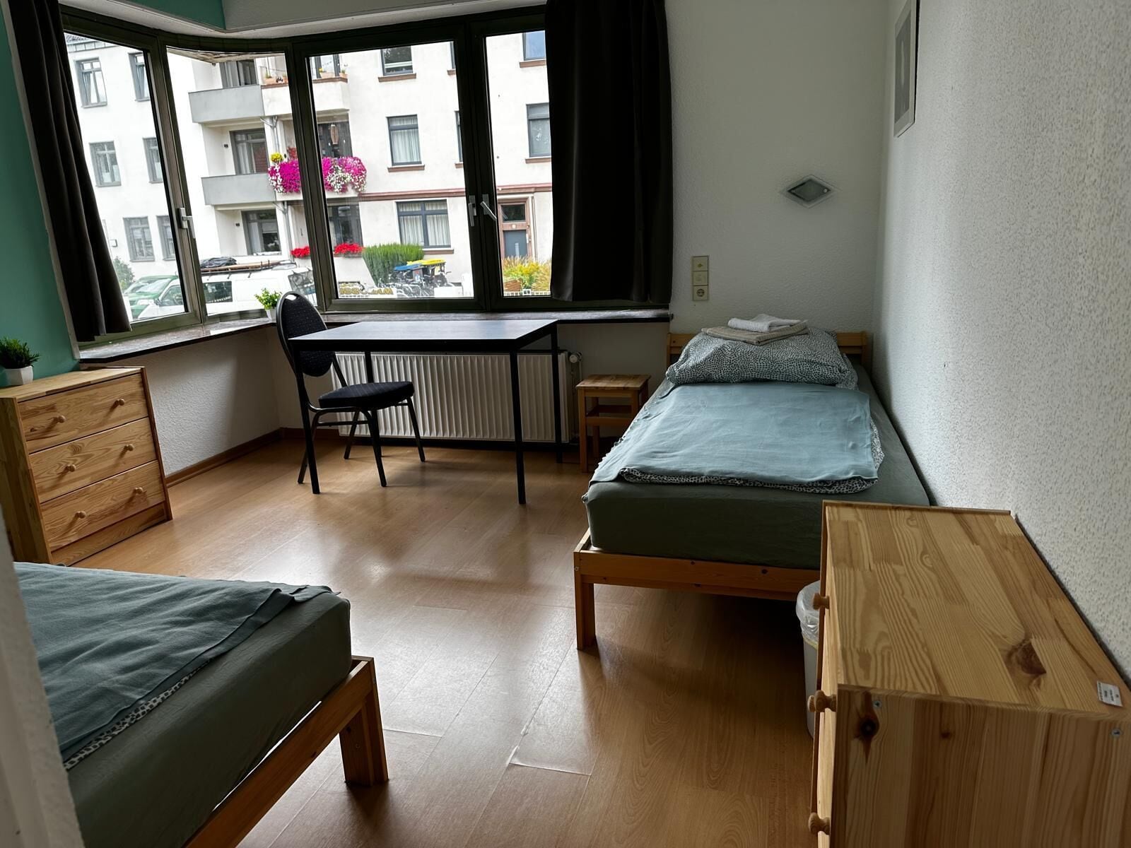 Habitación estándar con 2 camas individuales | Wifi gratis 