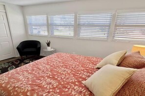 Room - Coral Sunshine - large south terrace with pool/spa (Cape Coral)