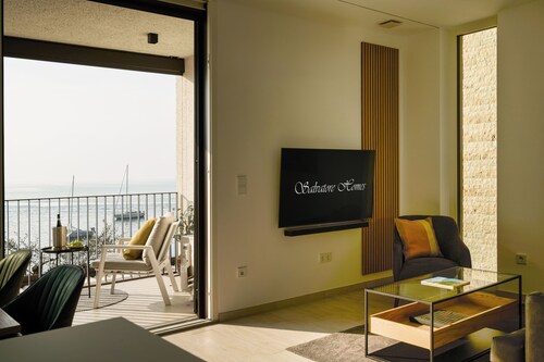 SalvatoreHomes - Torri del Benaco