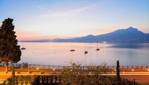 SalvatoreHomes - Torri del Benaco