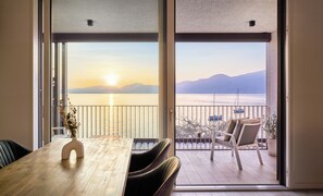 Luxury Condo, Lake View | View from room