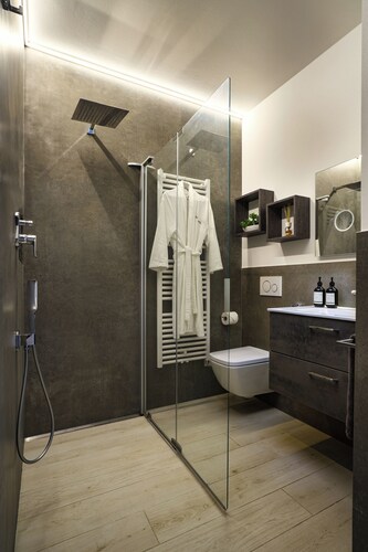 SalvatoreHomes - Torri del Benaco