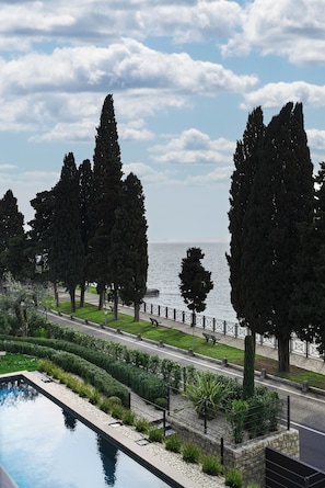 Luxury Condo, Lake View | View from room - SalvatoreHomes - Torri del Benaco (Torri del Benaco)
