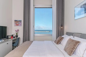 2 bedrooms, in-room safe, iron/ironing board, travel cot - Alta Marea Apulia sea view (Bari)
