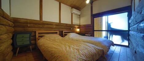 Basic Apartment, Courtyard View