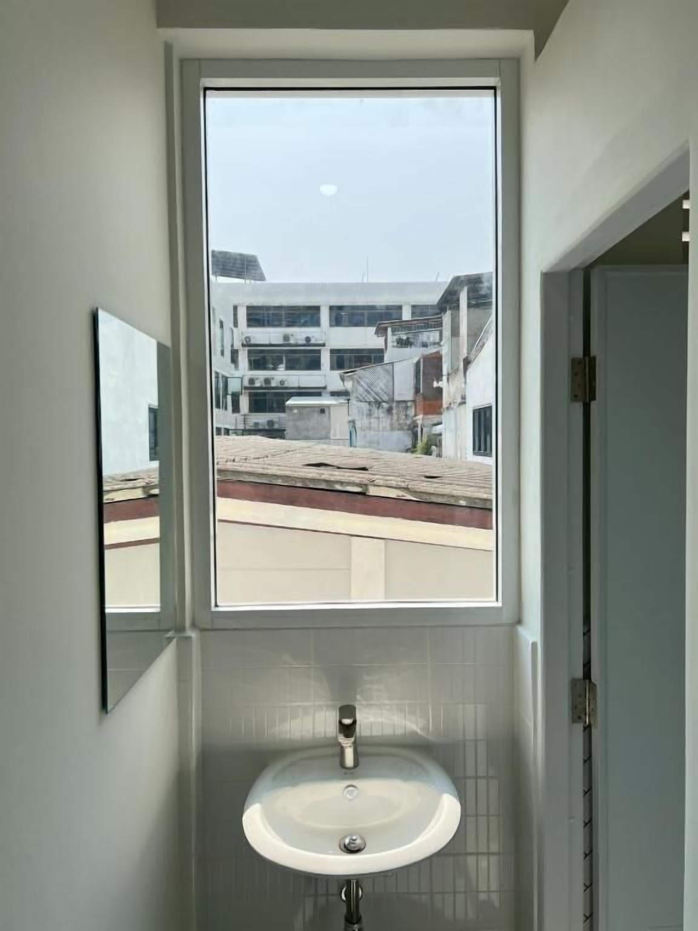 4-Bed Mixed Dormitory Room Non Smoking | Free WiFi