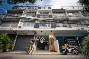 Exterior - Ease at Sathorn and Co-working Space (Bangkok)
