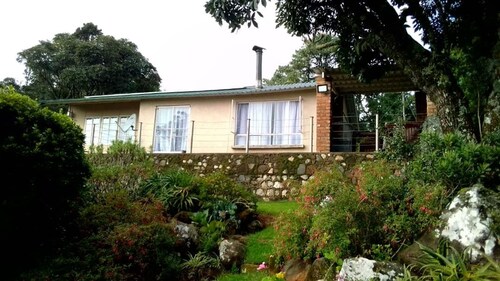 Two bed Nyanga Lakeside Cottage - 2298