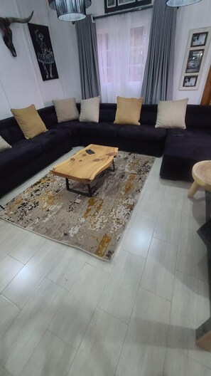 Apartment | Living area