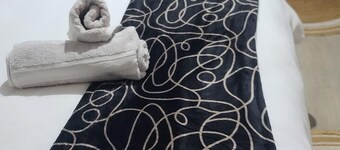 Two bed Nyanga Lakeside Cottage - 2298