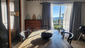 Apartment | Dining room