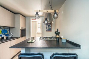Fridge, oven, dishwasher, electric kettle - Central City Apartment by Wonderful Italy (Palermo)