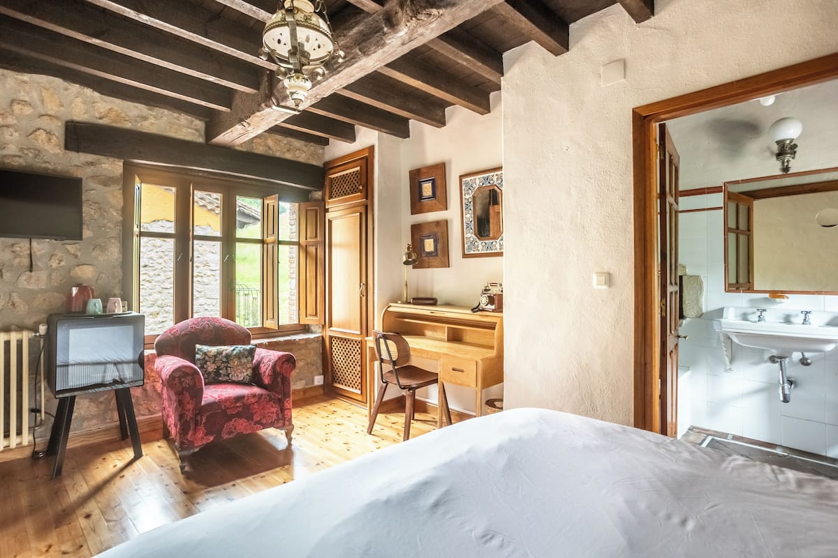 Luxe kamer, 1 twee- of 2 eenpersoonsbedden | Lakens van Egyptisch katoen, luxe beddengoed, donsdekens