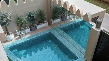 Utomhuspool