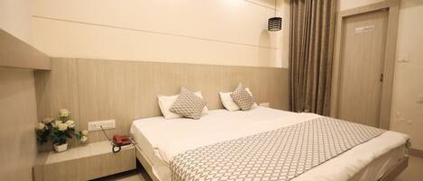 Rom – standard | Skrivebord, wi-fi (inkludert) og sengetøy