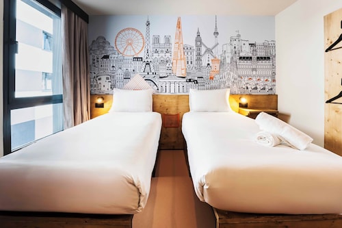 easyHotel Madrid Alcala