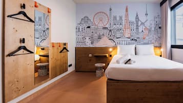 Tweepersoonskamer (Accessible) | Een laptopwerkplek, geluiddichte muren, gratis wifi