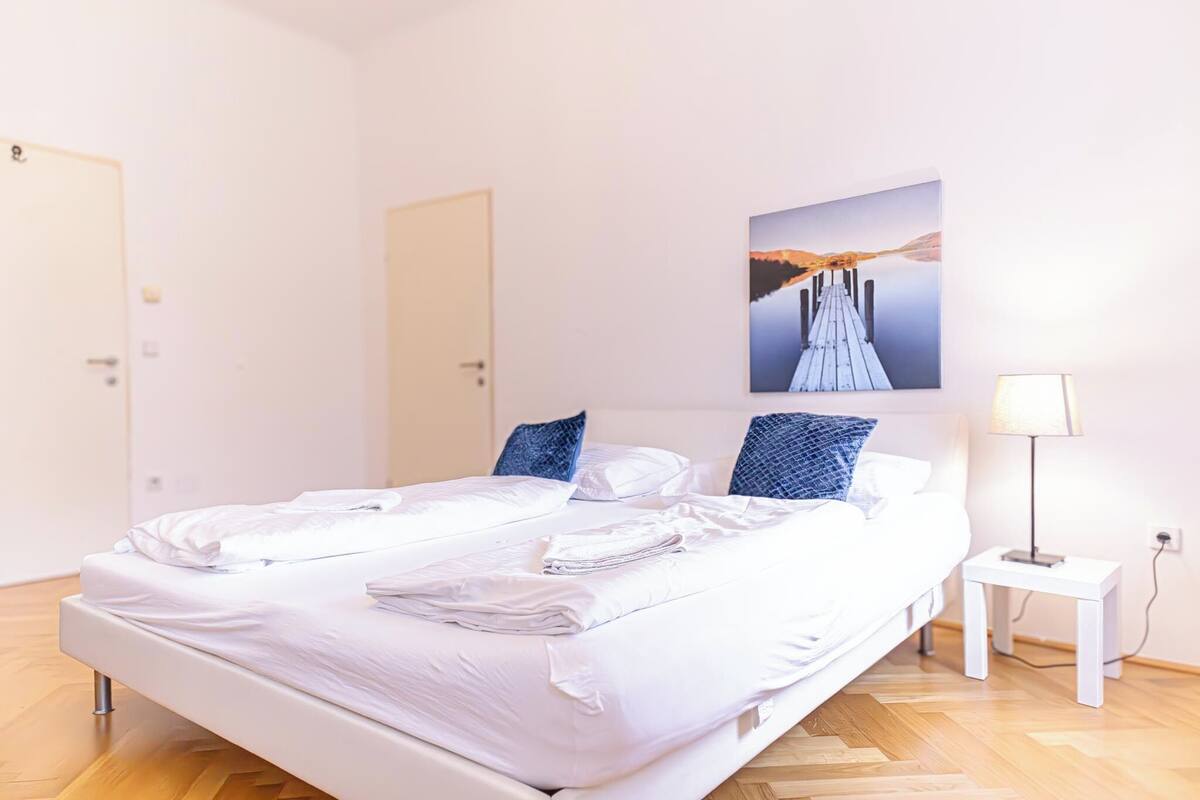 Apartemen Basic | Setrika/meja setrika dan Wi-Fi gratis