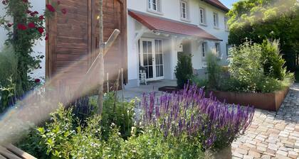 Apartment 'Ferienwohnung' mit Gemeinschaftsgarten und WLAN