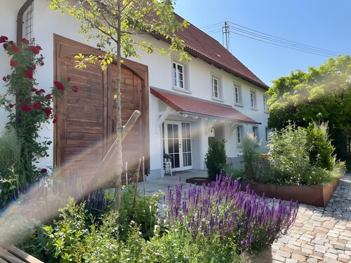 Apartment 'Ferienwohnung' mit privatem Garten und Terrasse, mit Wlan