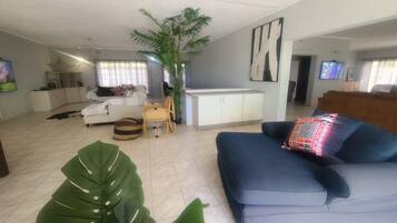 Apartment | Living area