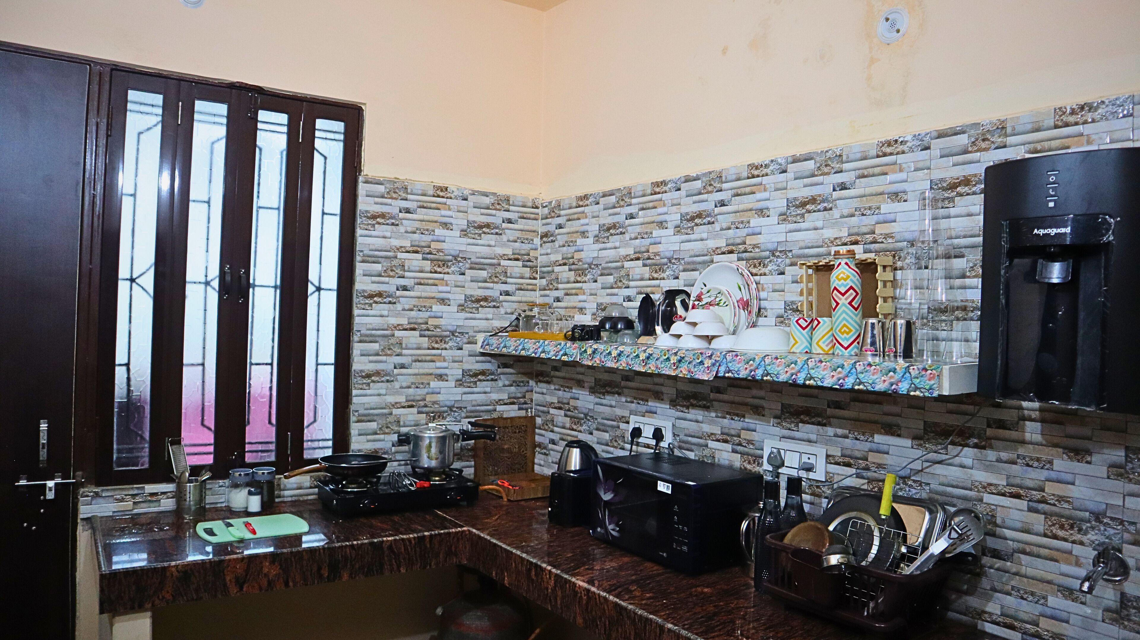 Fridge, microwave, stovetop, electric kettle